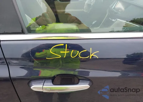 2017 Cadillac Xt5 Luxury z USA, uszkodzony, nr VIN 1GYKNDRS8HZ110849